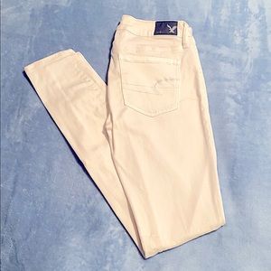 American eagle white skinny Jean